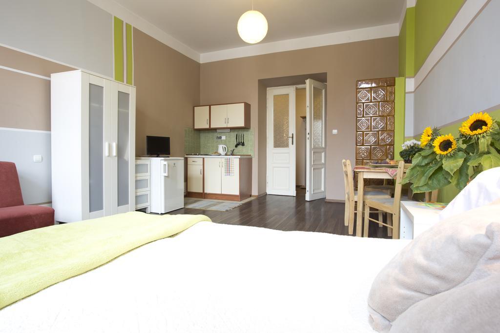 דירות Krakow Townhouse מראה חיצוני תמונה
