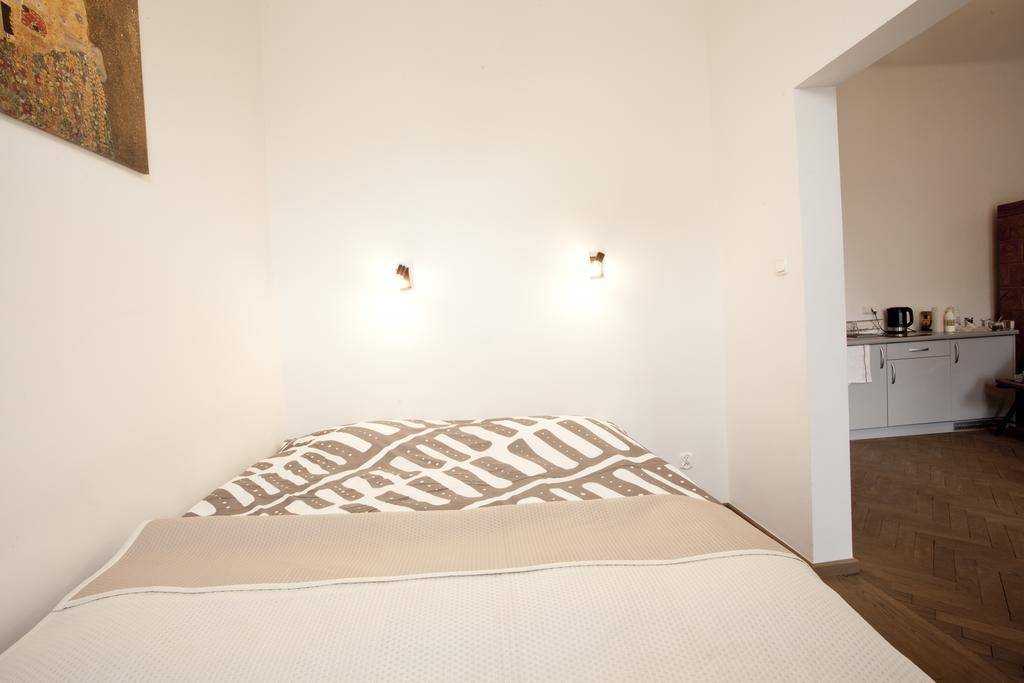 דירות Krakow Townhouse מראה חיצוני תמונה