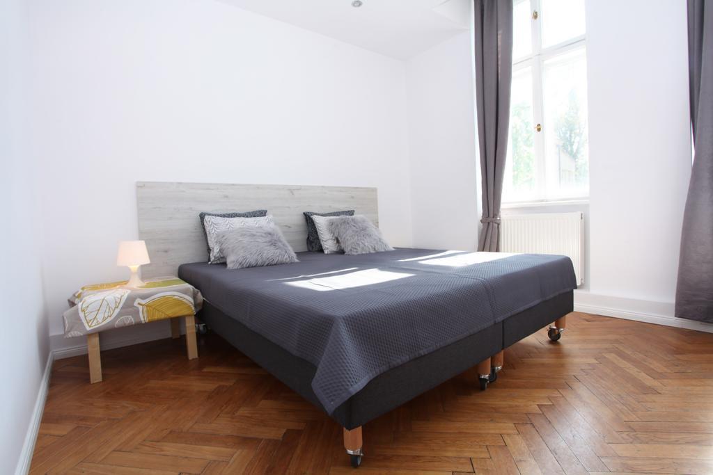 דירות Krakow Townhouse מראה חיצוני תמונה