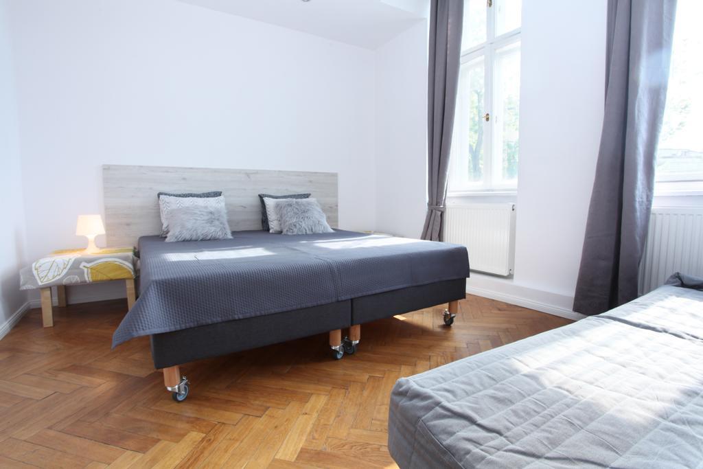 דירות Krakow Townhouse מראה חיצוני תמונה