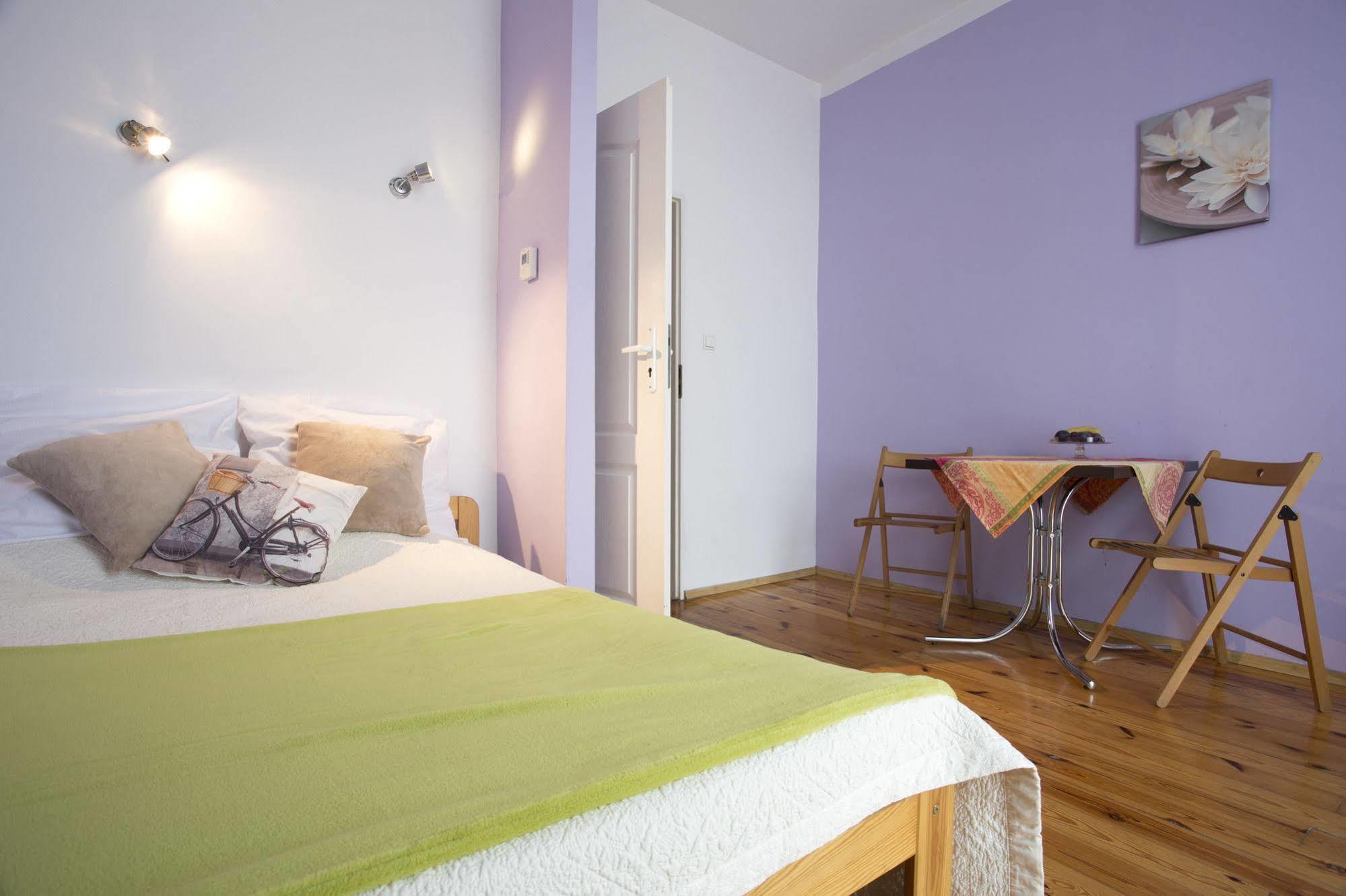 דירות Krakow Townhouse מראה חיצוני תמונה